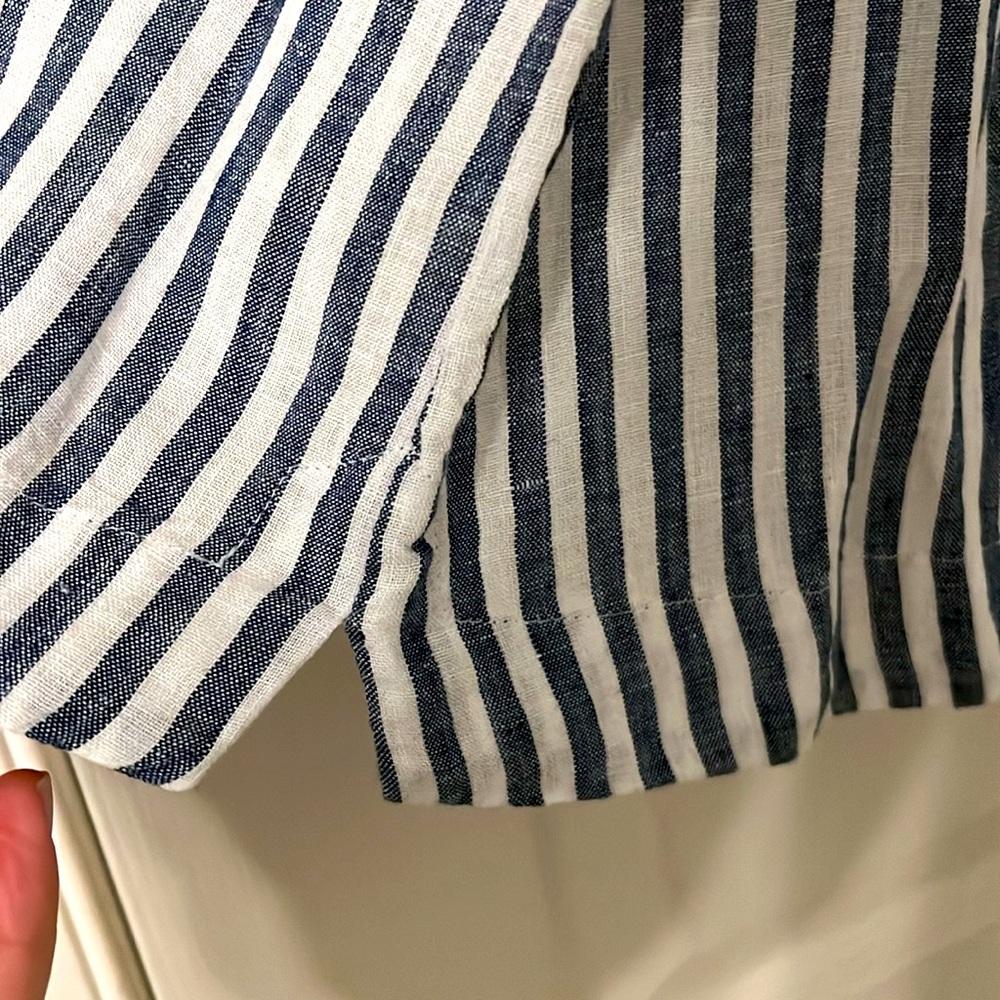 J Crew Flutter Sleeve V Neck Linen Top Navy Blue White Stripes- Size Small - Picture 6 of 12